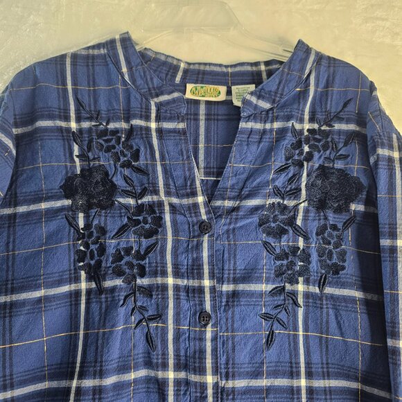 Collection ETC Woman Blue Plaid Shirt Size XL Floral Embroidered Button Up - Picture 8 of 10